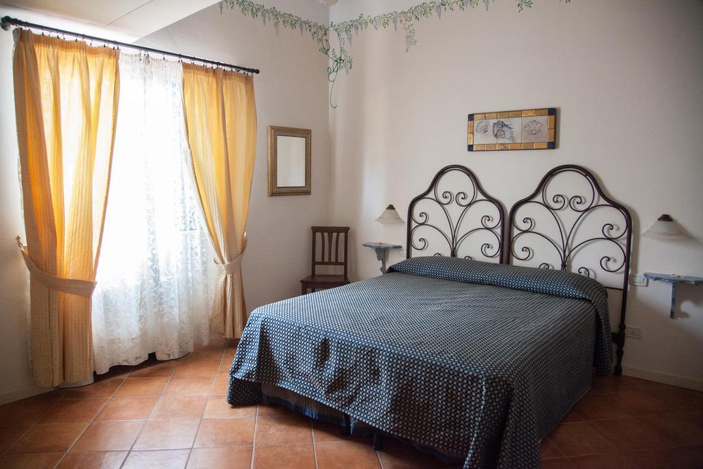 Hotel Degli Artisti 3*